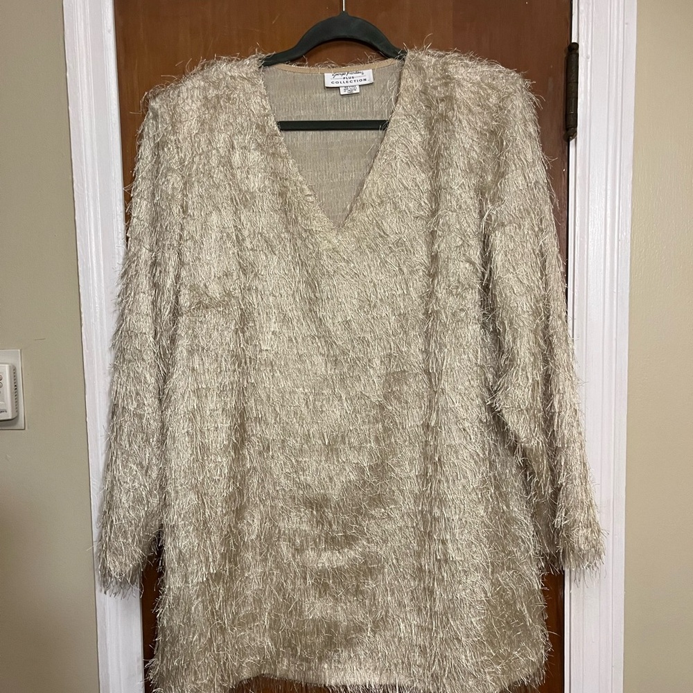 Giorgio Fiorelli
Beautiful Women’s long sleeved Top
Lightweight 
Elegant